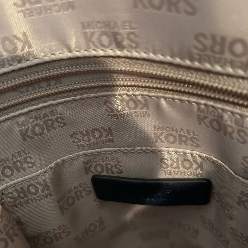 Michael Kors Dark Blue Tote with Gold Accents, New With Out Tags, Beautiful - Picture 5 of 7